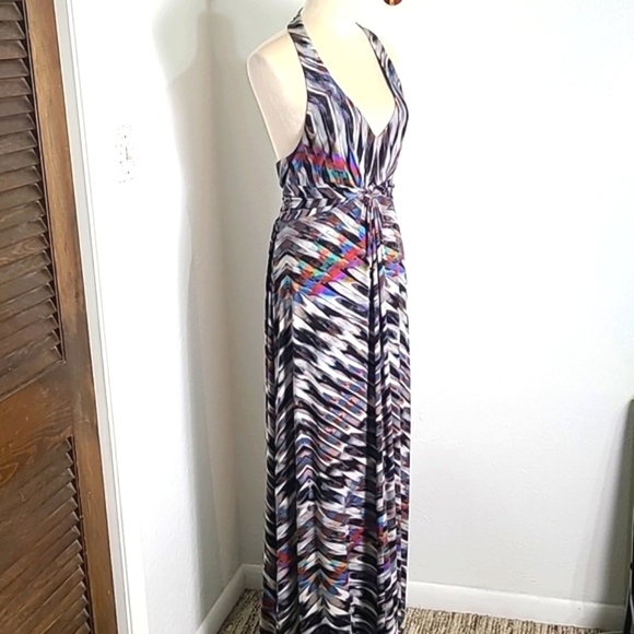 Jessica Simpson Multicolor Stripe Halter Maxi-Dress, Size Medium - Picture 2 of 11
